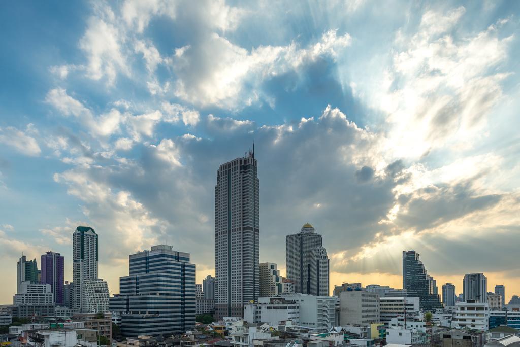 Silom City Hotel Banguecoque Exterior foto