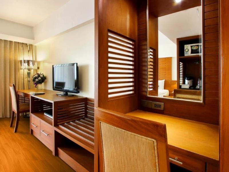 Silom City Hotel Banguecoque Exterior foto